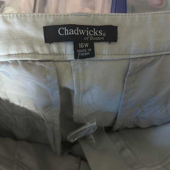 Chadwick's of Boston Lt. Gray Capri Pants Size 16W - Picture 5 of 5